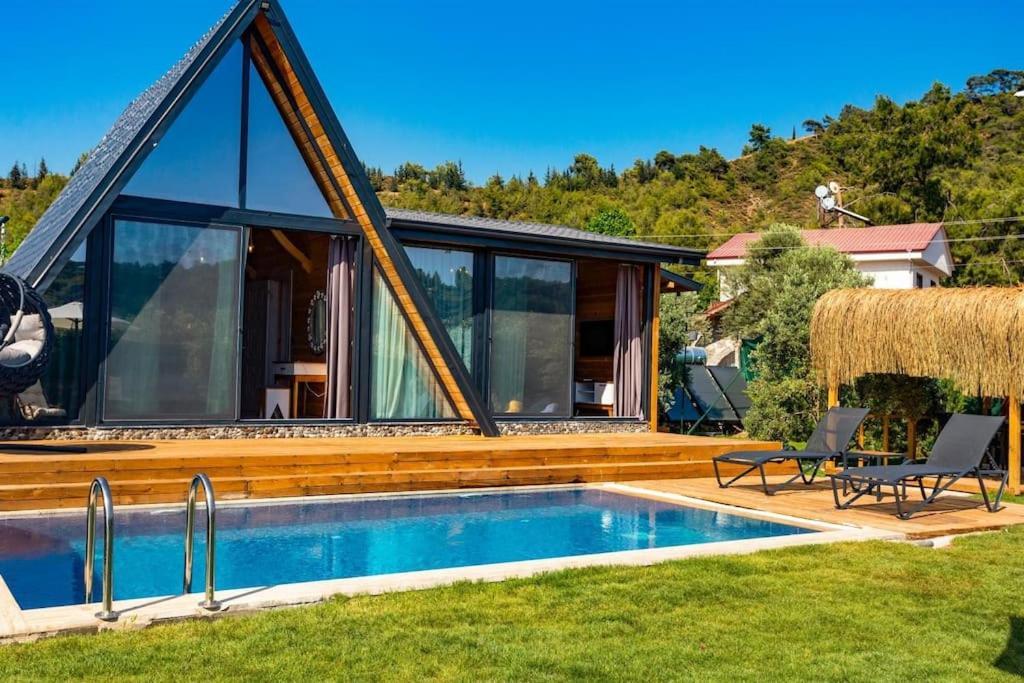 Villa Zeytin Havuzlu Jakuzili Fethiye Eksteriør bilde